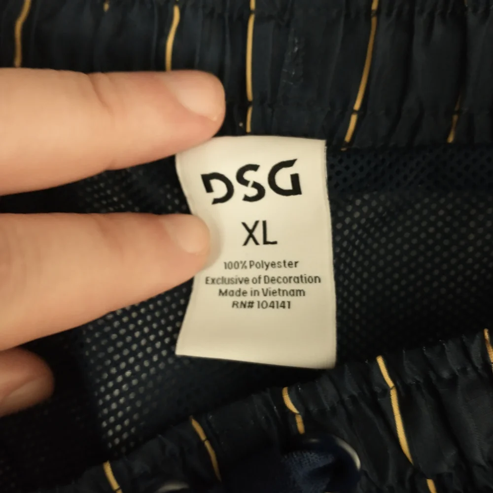 NWT DSG Men's 6